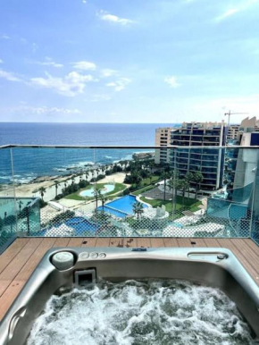 Luxury Penthouse with a Private Jacuzzi!